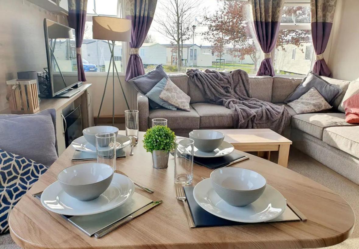 15 Kestrel Close Hot Tub Retreat Tattershall Extérieur photo