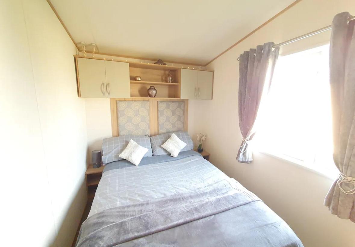 15 Kestrel Close Hot Tub Retreat Tattershall Extérieur photo